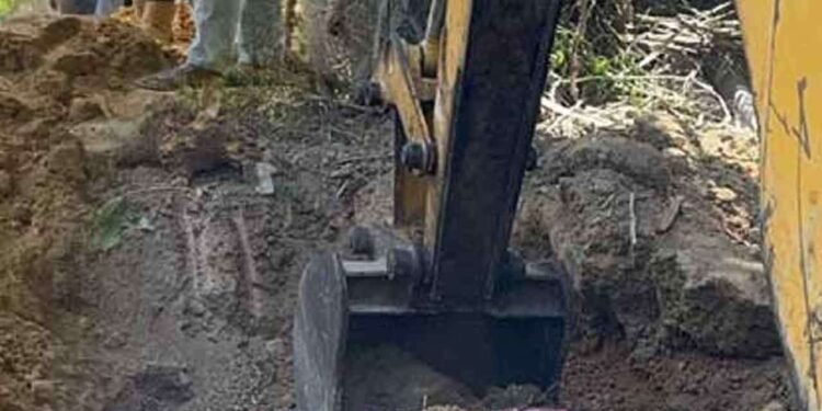 விடுதலைப் புலிகளின் ஆயுதங்களை தேடி அகழ்வு பணி