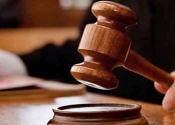 ஆண்கள் மட்டுமே விண்ணப்பிக்கக்கூடிய பதவிக்கு எதிராக பெண்கள் மனுத் தாக்கல்