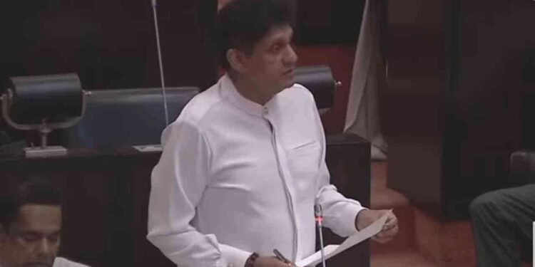 தோட்ட மக்களினது நாளாந்த வேதனத்தையும் அதிகரிக்க வேண்டும்