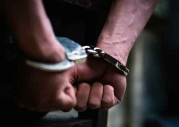 அமைச்சரின் செயலாளர் என்று பொலிஸ் நிலையத்திற்கு அழைப்பெடுத்த நபர் கைது