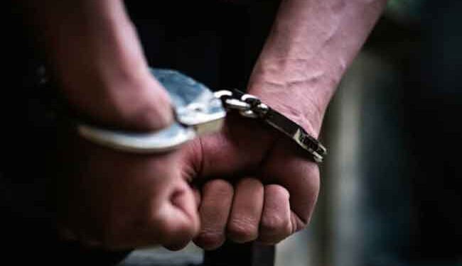 அமைச்சரின் செயலாளர் என்று பொலிஸ் நிலையத்திற்கு அழைப்பெடுத்த நபர் கைது