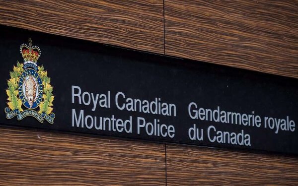 கனடாவில் வாகன விபத்தில் சிறுமி பரிதாப மரணம்