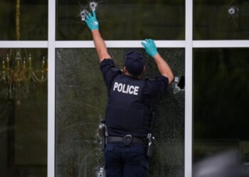 கனடாவில் இந்திய நடிகர் உணவகம் மீது மீண்டும் துப்பாக்கிச்சூடு