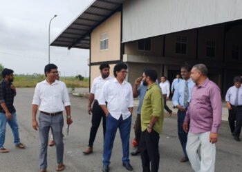 யாழில் மகிந்த திறந்துவைத்த கட்டிடம் கேட்பாரற்று கிடக்கிறது