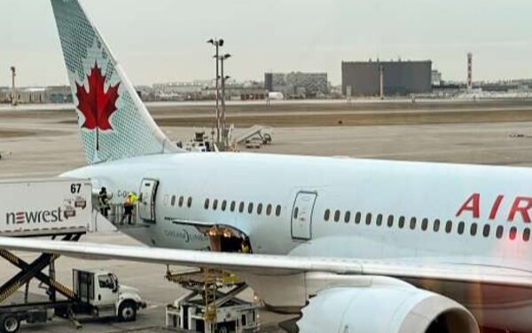 எயார் கனடா விமானப் பயணிகளுக்கான அறிவிப்பு