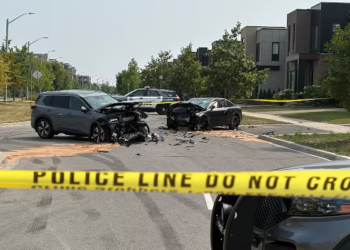 கனடாவில் பயணம் செய்த வாகனத்தின் சாரதியை துப்பாக்கியால் சுட்ட நபர்