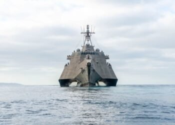 அமெரிக்காவின் சான்டா பாப்ரா கொழும்புக்கு வருகிறது