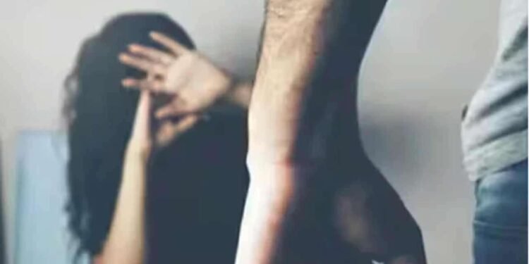 39 வயது மகனால் 65 வயது தாய் இரு முறை பாலியல் வன்கொடுமை