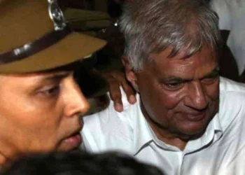 ரணிலை கொழும்பு தேசிய வைத்தியசாலைக்கு மாற்றுமாறு பரிந்துரை