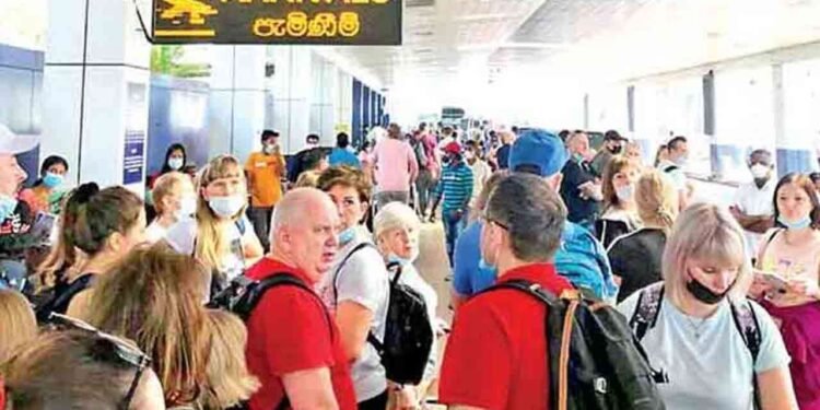 ஜூலை மாதத்தில் 200,000ஐ தாண்டிய சுற்றுலாப் பயணிகளின் எண்ணிக்கை