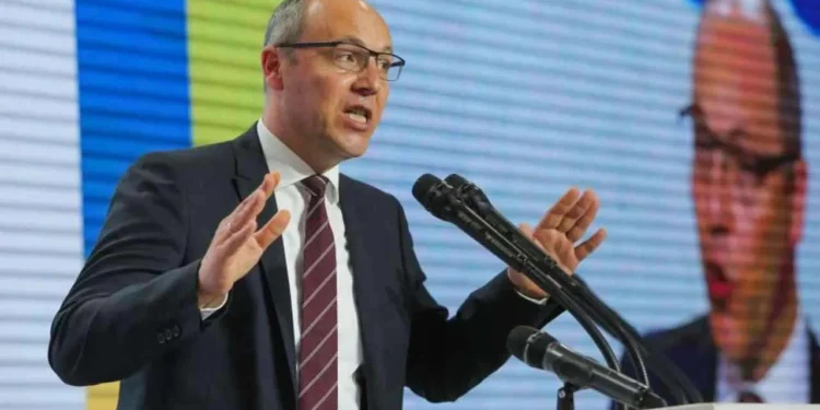 உக்ரைன் முன்னாள் சபாநாயகர் சுட்டுக் கொலை