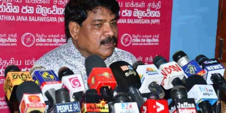 ரணில் மீது சட்டம் பாய்ந்துள்ளதால் ராஜபக்சக்கள் ஆட்டம் கண்டுள்ளனர்!