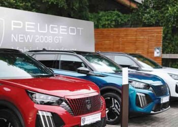 Carmart தனியார் நிறுவனத்தினால் இலங்கைக்கு இறக்குமதி செய்யப்பட்ட Peugeot மோட்டார் வாகனங்கள் வாடிக்கையாளர்களுக்கு கையளிப்பு