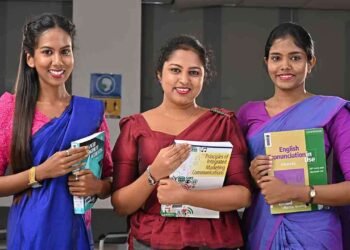 மாணவர்களின் மொழியியல் மற்றும் தொடர்பாடல் திறன்களை விருத்தி செய்வதை நோக்காகக் கொண்டு அறிமுகப்படுத்தியுள்ள SLIIT புதிய ஆங்கிலக் கல்வி இளங்கலைமானிப் பட்டம்