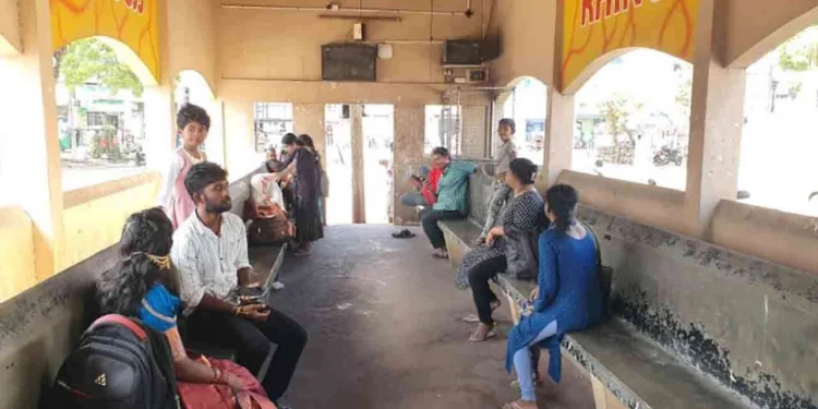 யாழ்ப்பாணத்தில் அரச பேருந்து பணிப்பகிஷ்கரிப்பு கைவிடப்பட்டது