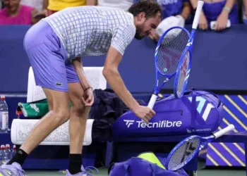 ஜோகோவிச் அடுத்த சுற்றுக்கு முன்னேற்றம்