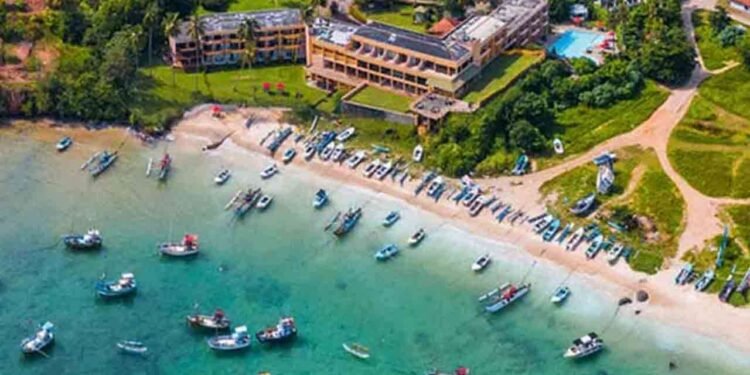 அறுகம்பை சுற்றுலா தொழிற்துறை இஸ்ரேலியர்களால் கடும் பாதிப்பு