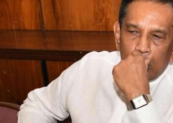 பிடியாணையை தற்காலிகமாக நிறுத்தி வைக்குமாறு ராஜித கோரிக்கை