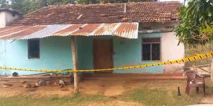 மாங்குளத்தில் வெட்டு காயங்களுடன் பெண் சடலமாக மீட்பு