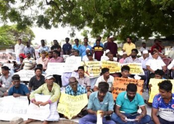 மன்னாரில் 16 ஆவது நாளாக தொடரும் போராட்டம்