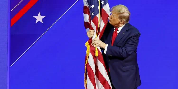 ட்ரம்புக்கு ஆபத்து நேர்ந்தால் அமெரிக்காவை ஆளப்போகும் நபர்..!