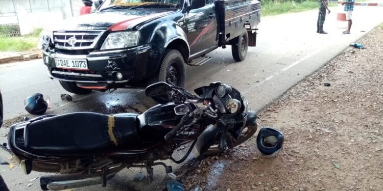 தமிழர் பகுதியில் இடம்பெற்ற வாகன விபத்தில் இளைஞர் படுகாயம்