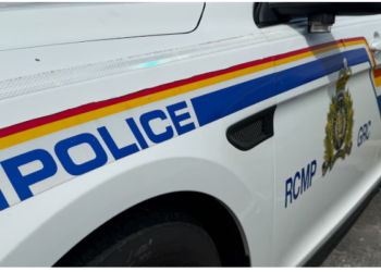 கனடாவில் 300 இளைஞர்களை தகாத முறைக்கு உட்படுத்திய நீச்சல் பயிற்றுவிப்பாளர்