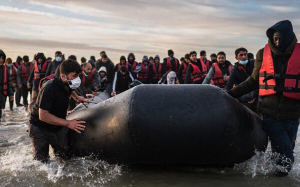 ஒன்-இன், ஒன்-அவுட் ; இங்கிலாந்தில் இருந்து நாடு கடத்தப்பட்ட முதல் இந்தியர்