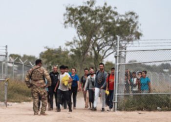 கனடாவிற்குள் சட்டவிரோதமாக நுழைய முயன்ற 16 பேர் கைது