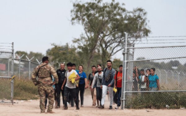 கனடாவிற்குள் சட்டவிரோதமாக நுழைய முயன்ற 16 பேர் கைது