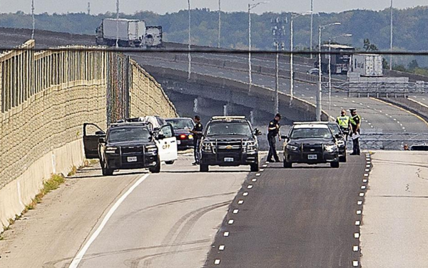 கனடாவில் அசாதாரண விபத்தொன்றில் அமெரிக்கர் பலி