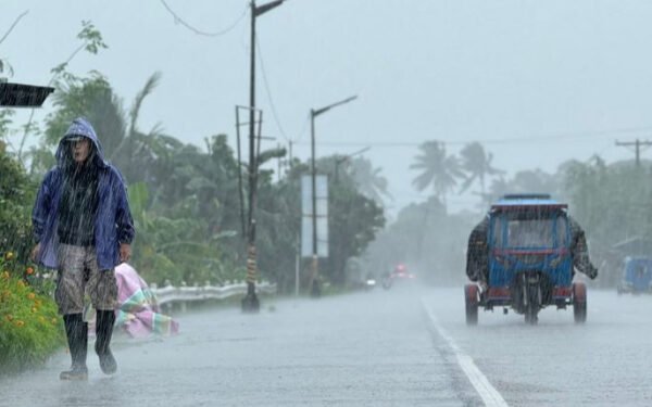 கோர தாண்டவம் ஆடிய சூறாவளி ; விமான சேவைகள் இரத்து
