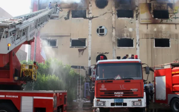 எகிப்தில் ஆடைத் தொழிற்சாலையில் தீ விபத்து; 8 பேர் பலி