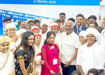 நோ கமெண்ட்ஸ் என பதில் அளித்த ரஜினி!