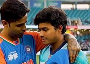 துனித் வெல்லாலகேவுக்கு ஆறுதல் கூறிய சூர்யகுமார்