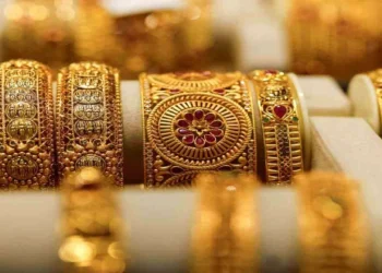 முதன்முறையாக 3 இலட்சத்தை எட்டிய தங்கம் விலை