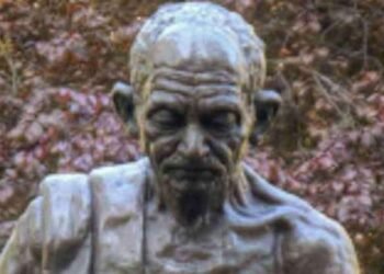 லண்டனில் காந்தி சிலை சேதம் – இந்தியா கண்டனம்