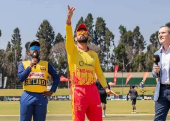 நாணய சுழற்சியில் சிம்பாப்வே வெற்றி