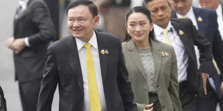 தாய்லாந்து முன்னாள் பிரதமருக்கு ஓராண்டு சிறை