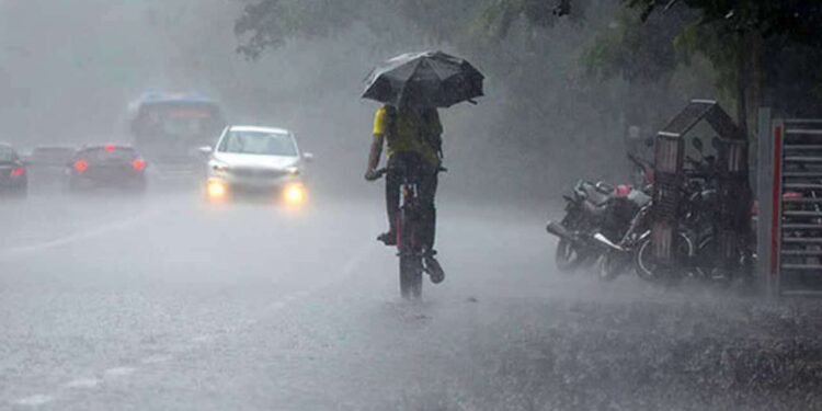 பிற்பகலில் இடியுடன் கூடிய மழைக்கு வாய்ப்பு