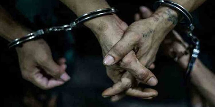 பெறுமதியான ஆபரணங்களை கொள்ளையிட்டவர்கள் கைது!