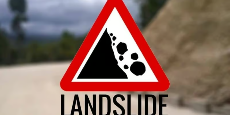 தொடர்ந்தும் மண்சரிவு அபாய எச்சரிக்கை!