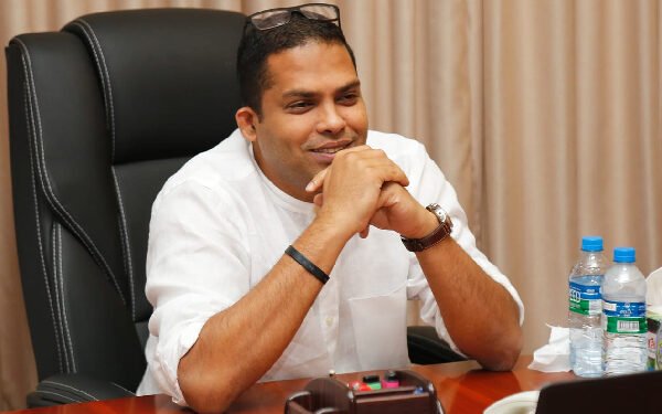 உடன் அமுலாகும் வகையில் ஹரினுக்கு புதிய பதவி