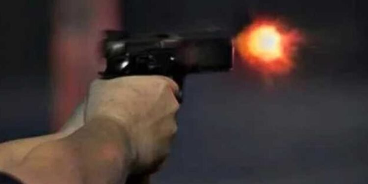 யாழில் பொலிஸ் துப்பாக்கிச் சூடு – இளைஞன் படுகாயம்!