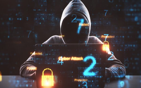 கனடாவில் சைபர் குற்றச் செயல்களுடன் தொடர்புடைய 4 பேர் கைது