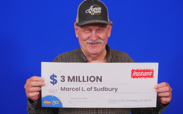 கனடாவில் சிரேஸ்ட பிரஜைக்கு கிடைத்த இரட்டை அதிர்ஸ்டம்