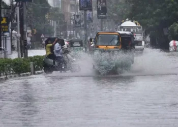 நாட்டில் பிற்பகல் வேளையில் கடும் மழைக்கு வாய்ப்பு