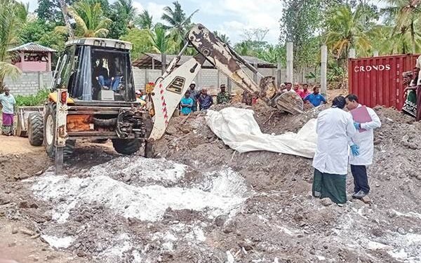 மகிந்த வீட்டின் செல்லபிள்ளைக்கு மனம்பேரியுடன் தொடர்பு.. புலனாய்வில் அம்பலமாகும் தகவல்கள்