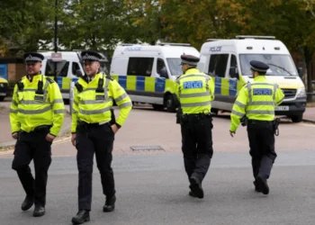 பிரித்தானியா பள்ளிவாசல் மீது தீ வைப்பு; வெறுப்புக் குற்றமா?