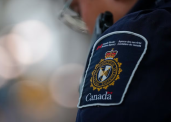 மேலும் “அமைதிக்கான இருதரப்பு அல்லது முத்தரப்பு சந்திப்புகளுக்கும் நான் தயார் ” எனவும் செலென்ஸ்கி தெரிவித்துள்ளதாக வெளிநாட்டு ஊடகங்கள் தெரிவித்துள்ளன.